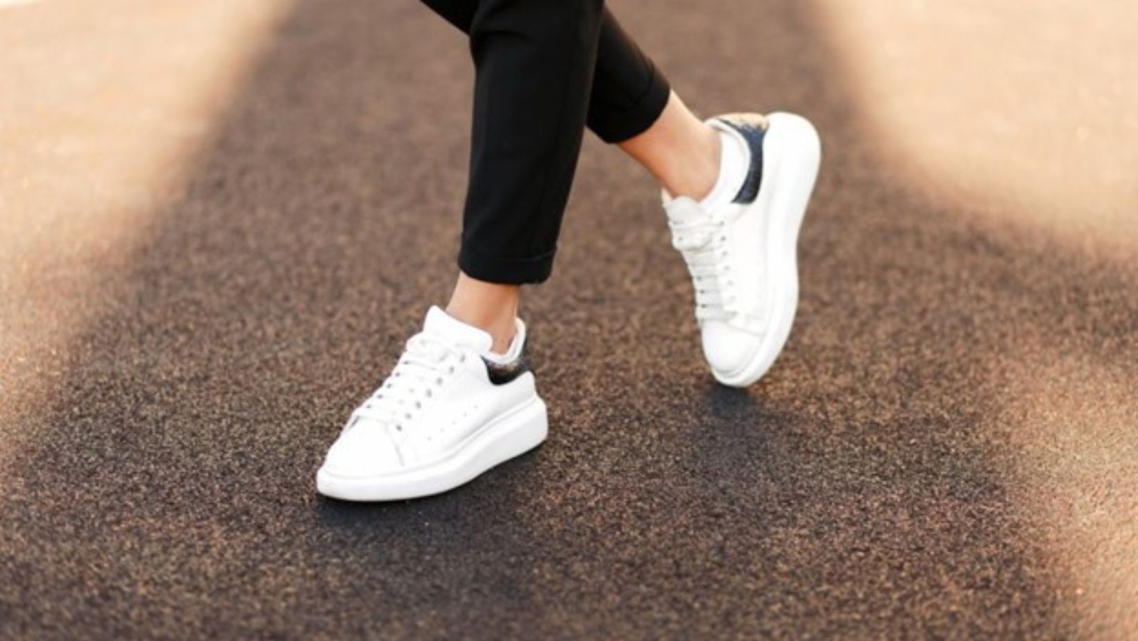 Helpful Tips for Finding Great Sneakers for Women
