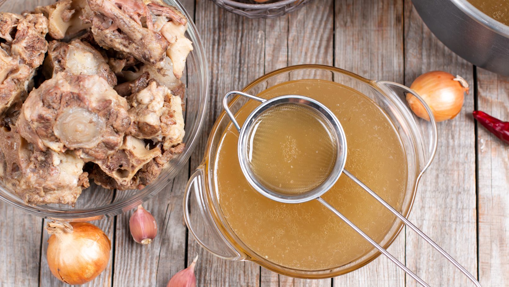 The Pros and Cons of Bone Broth Diet for Your Weight Loss Journey