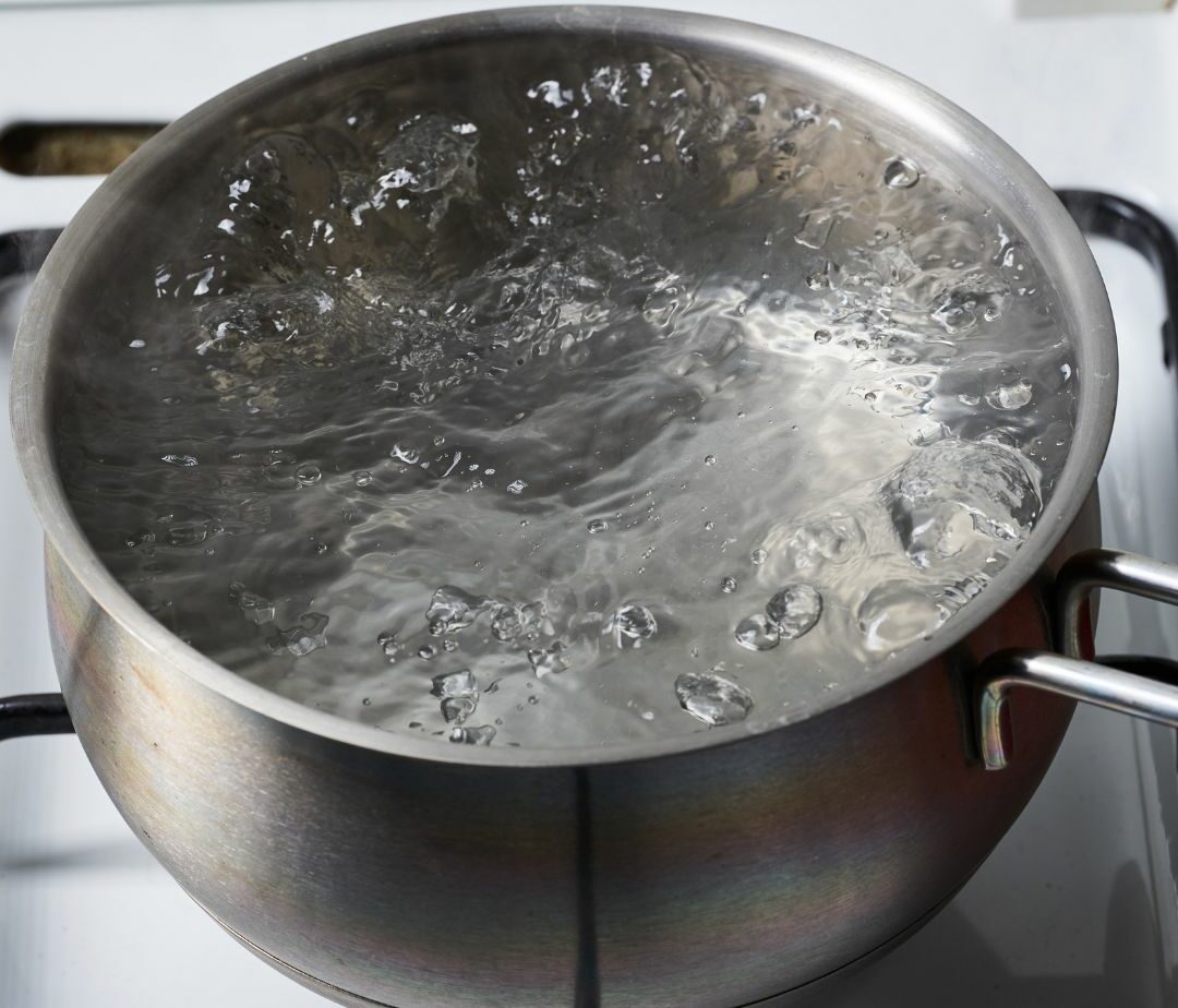 how long does it take to boil 450 ml of water?